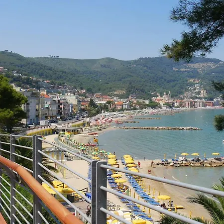 شقة La Vie Enchanting Sea View - Happy