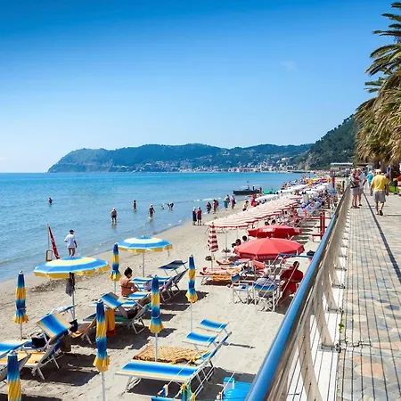 La Vie Enchanting Sea View - Happy *