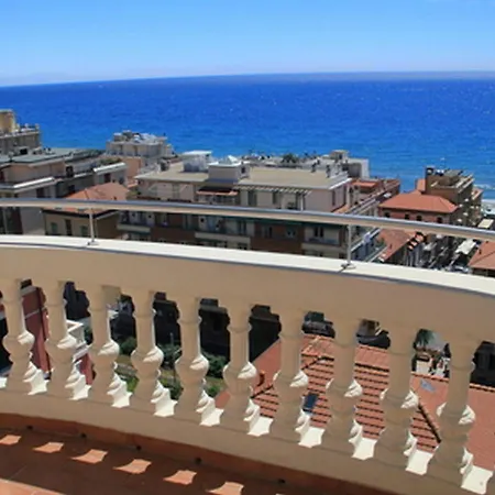 La Vie Enchanting Sea View - Happy شقة *